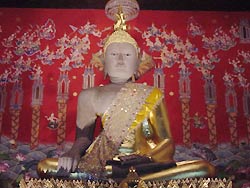 พระธานในโบสถ์