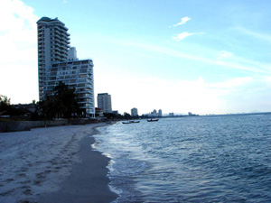 Nern Chalet Beachfront Hotel Hua Hin - เนิน ชเล หัวหิน