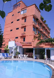 ตะเกียบ บีช รีสอร์ท หัวหิน