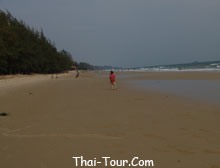 ชายหาดแหลมแม่พิมพ์