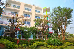 รอยัล ออคิด ปาร์ค