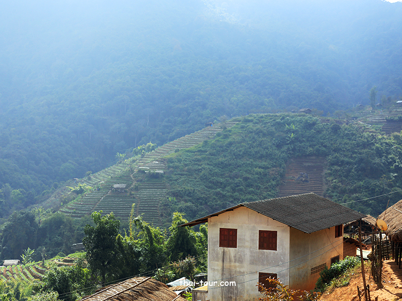 หมู่บ้านขอบด้ง