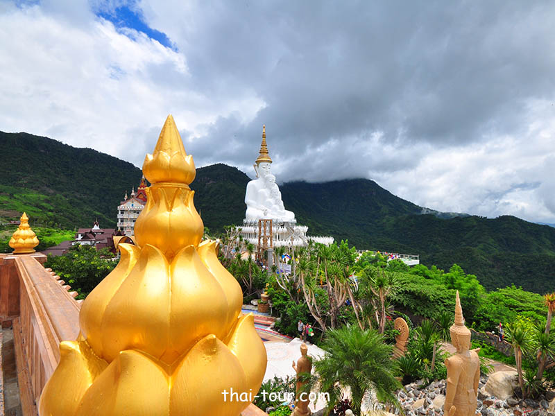 วัดผาซ่อนแก้ว