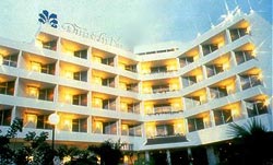 Jansom Chumporn Hotel - จันสม ชุมพร โฮเท็ล