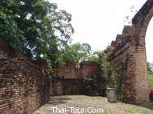 กำแพงเมือง