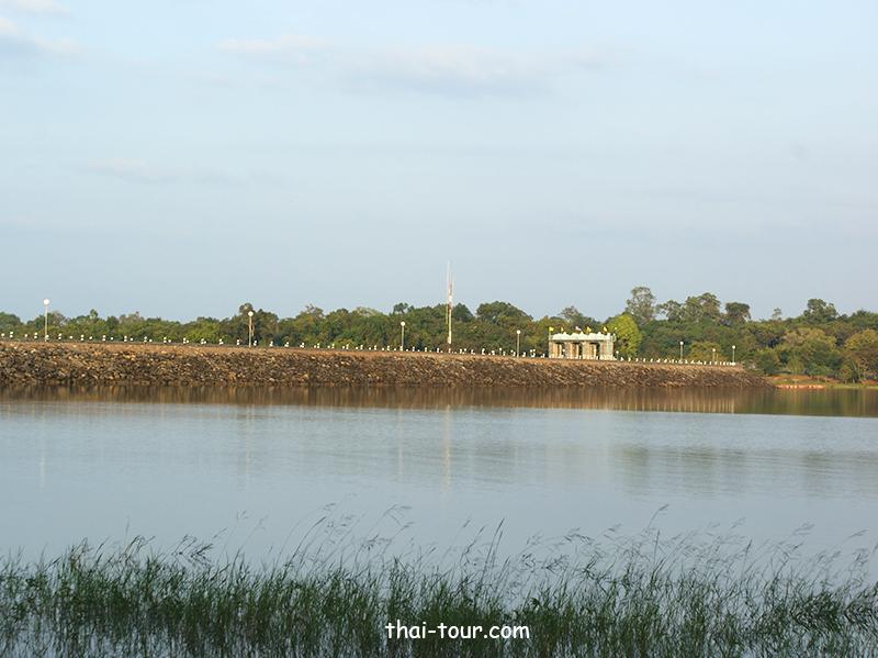 เขื่อนสิรินธร